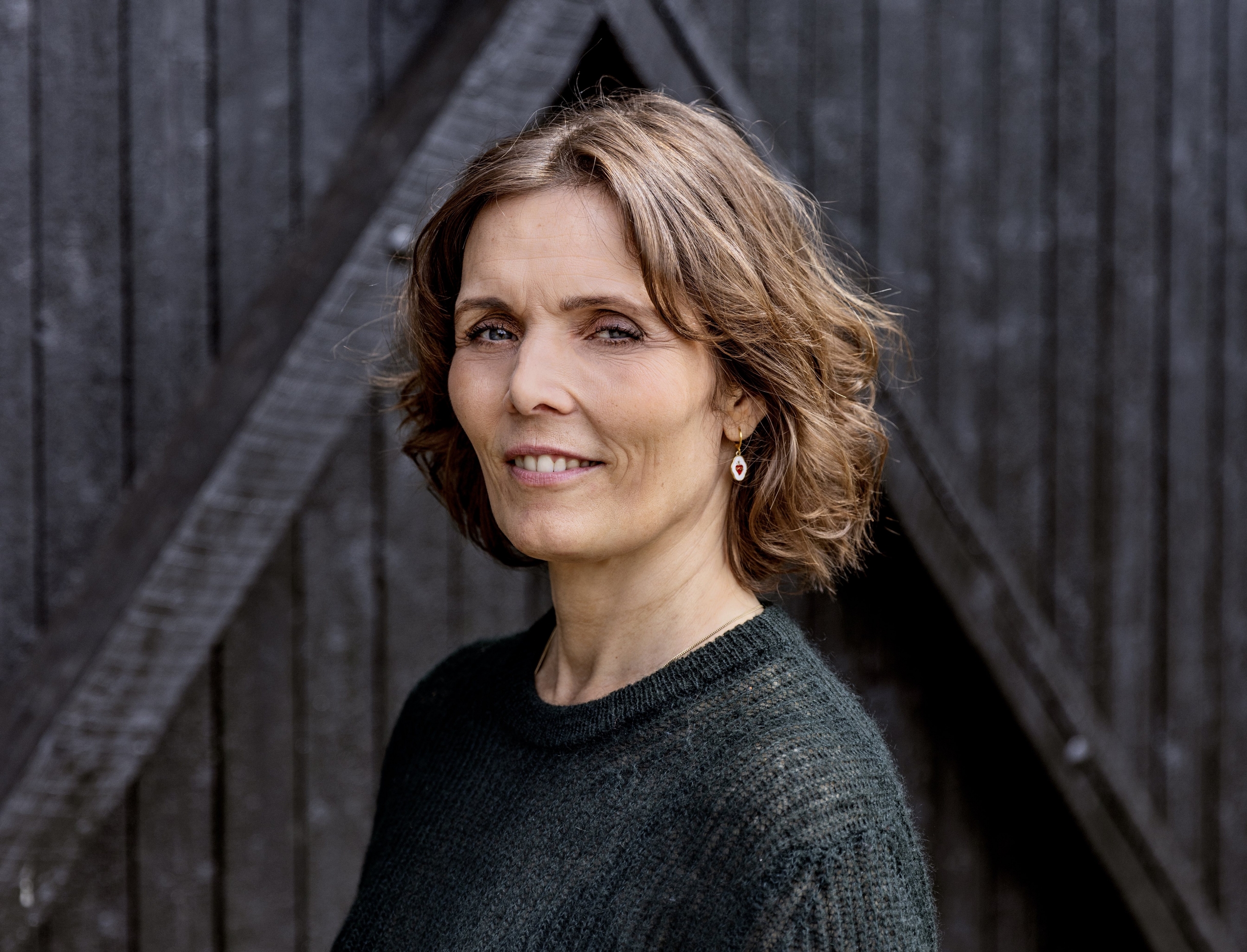 Annelise Marstrand-Jørgen holder foredrag om sin roman: Hildegard